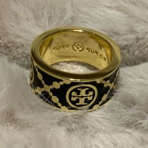 Tory Burch Icon T monogram ring Black and Gold size 7